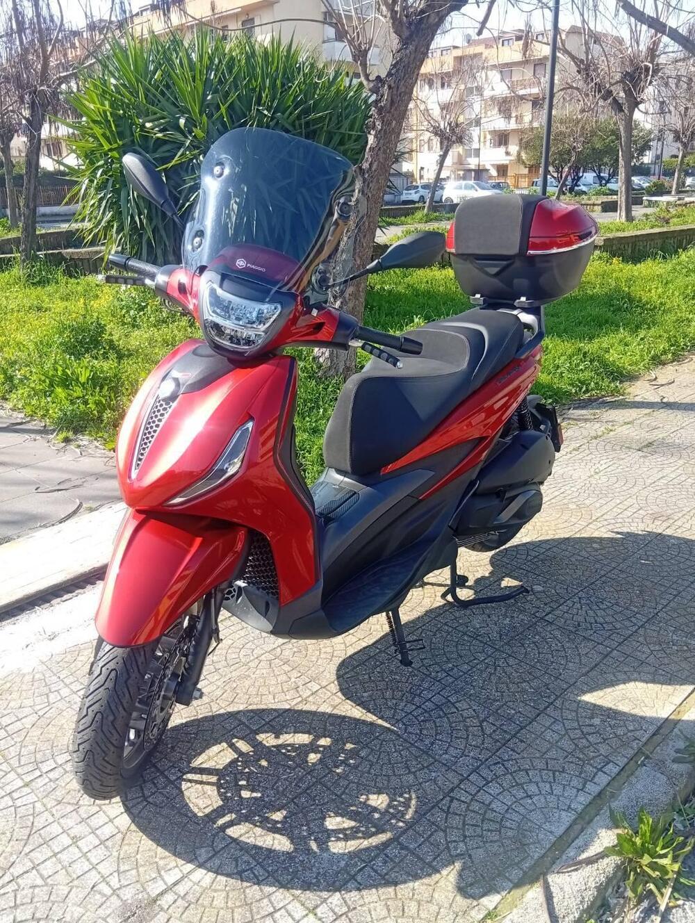 Piaggio Beverly 300 Hpe (2021)