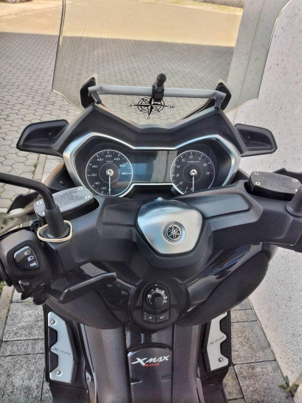 Yamaha X-Max 400 Iron Max (2019 - 20) (5)