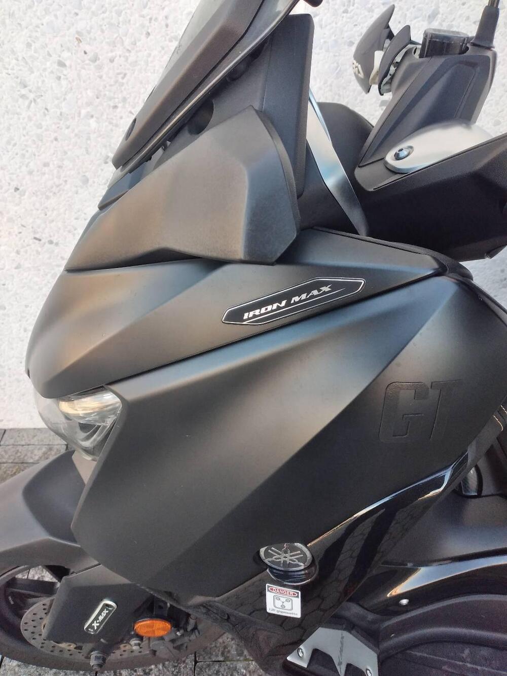 Yamaha X-Max 400 Iron Max (2019 - 20) (6)