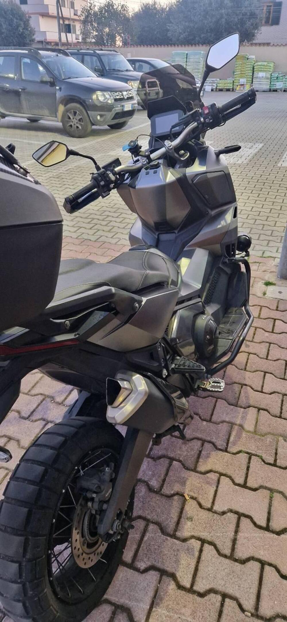 Honda X-ADV 750 DCT Gravel (2021 - 24) (2)