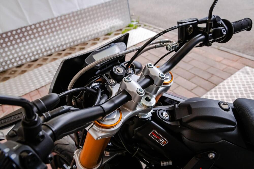 Rieju Marathon 125 Motard Europa (2026) (10)