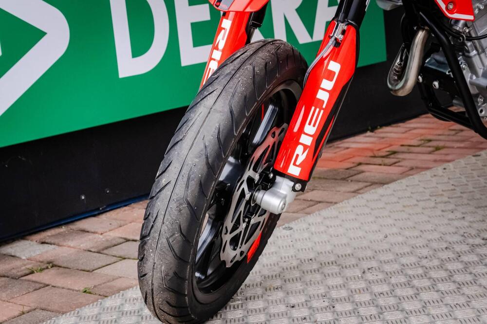 Rieju Marathon 125 Supermotard Pro (2026) (15)