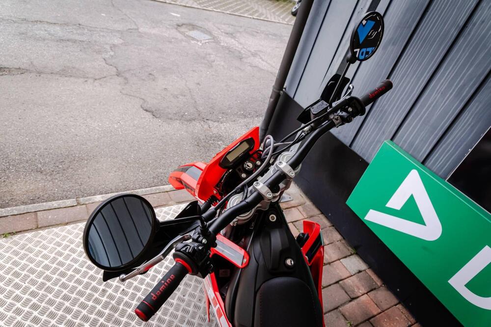 Rieju Marathon 125 Supermotard Pro (2026) (19)