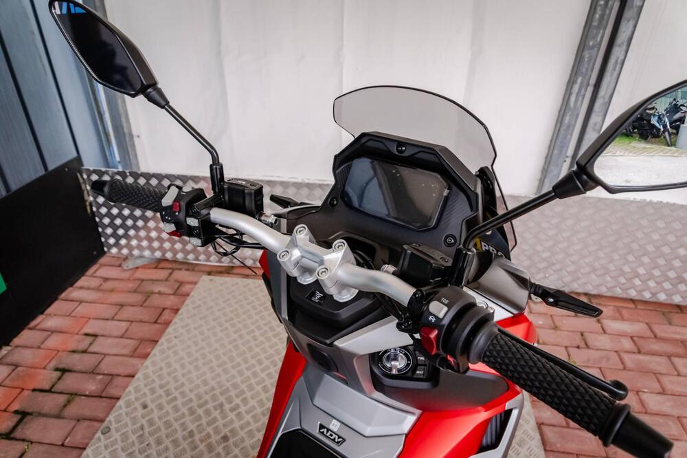 Voge Sfida SR1 ADV (2023 - 26) (9)