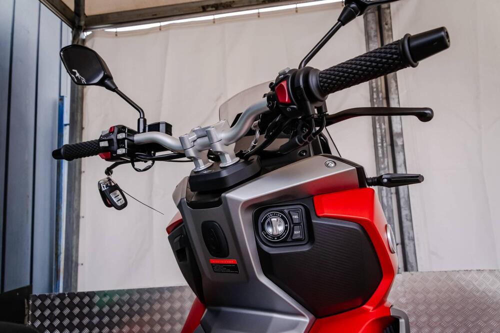 Voge Sfida SR1 ADV (2023 - 26) (10)