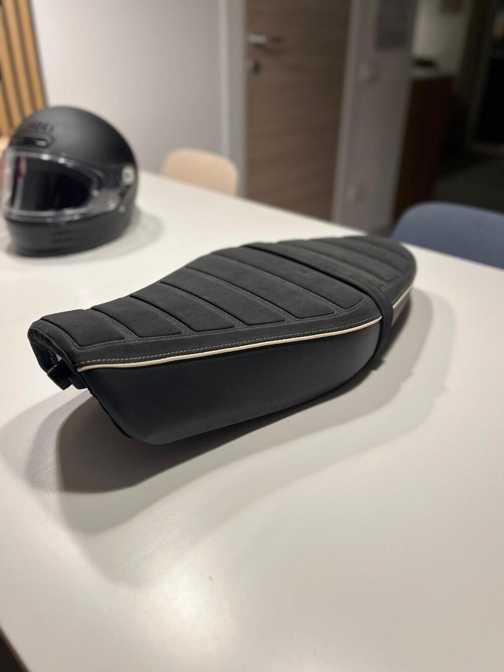 Yamaha XSR 700 (2022 - 26) (9)