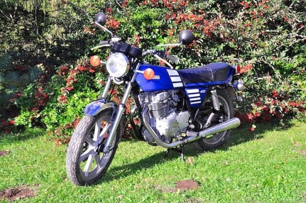 Yamaha XS400 (3)