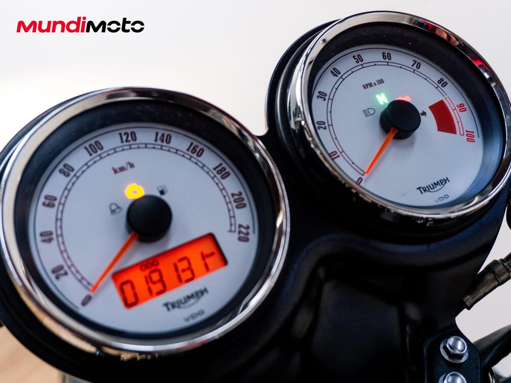 Triumph Thruxton 900 ACE (2014 - 15) (12)
