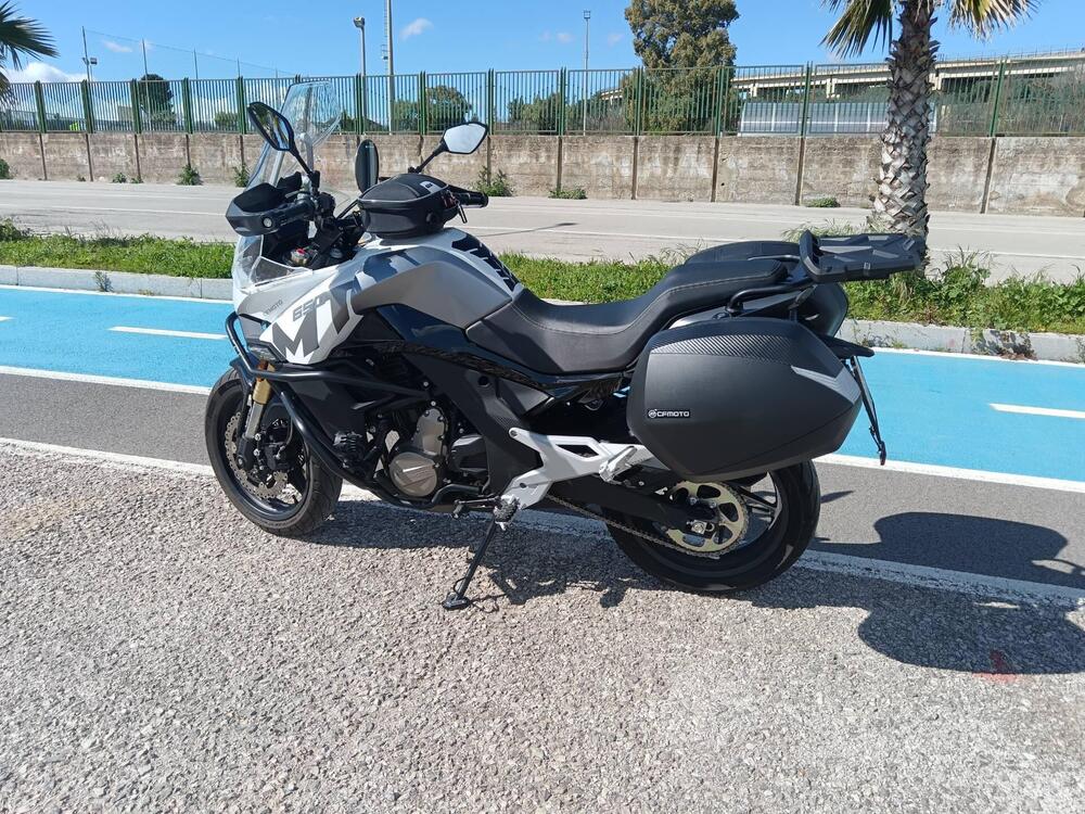 CFMOTO 650MT (2021 - 24) (4)