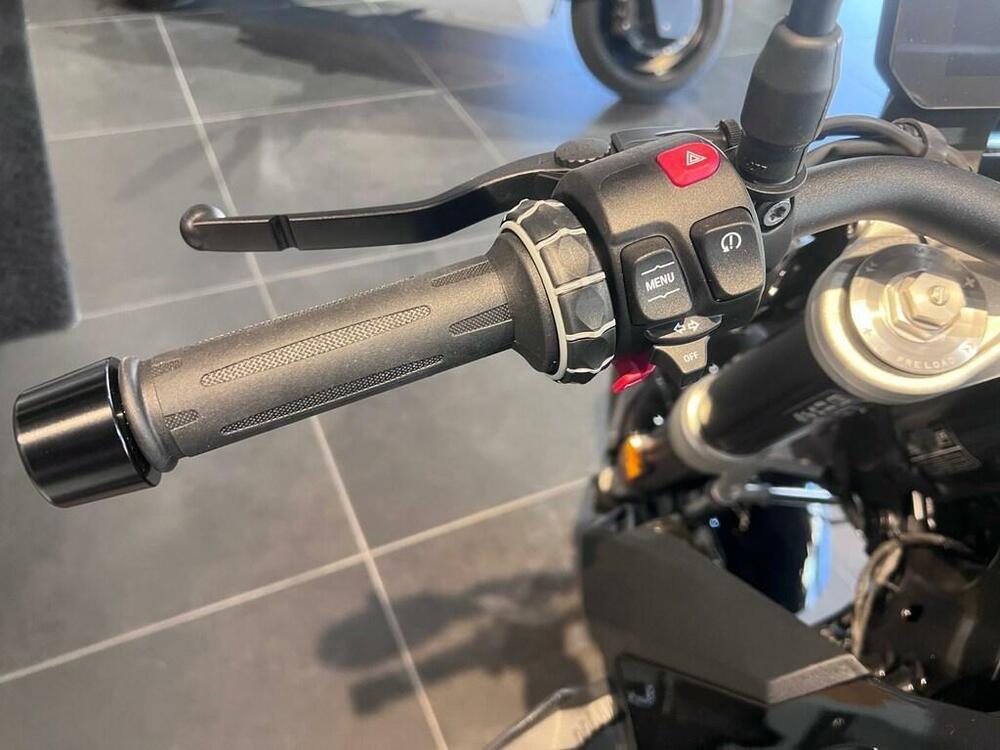 Bmw F 900 R (2025 - 26) (9)