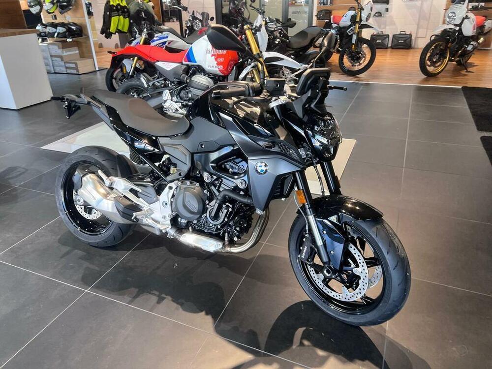 Bmw F 900 R (2025 - 26) (2)