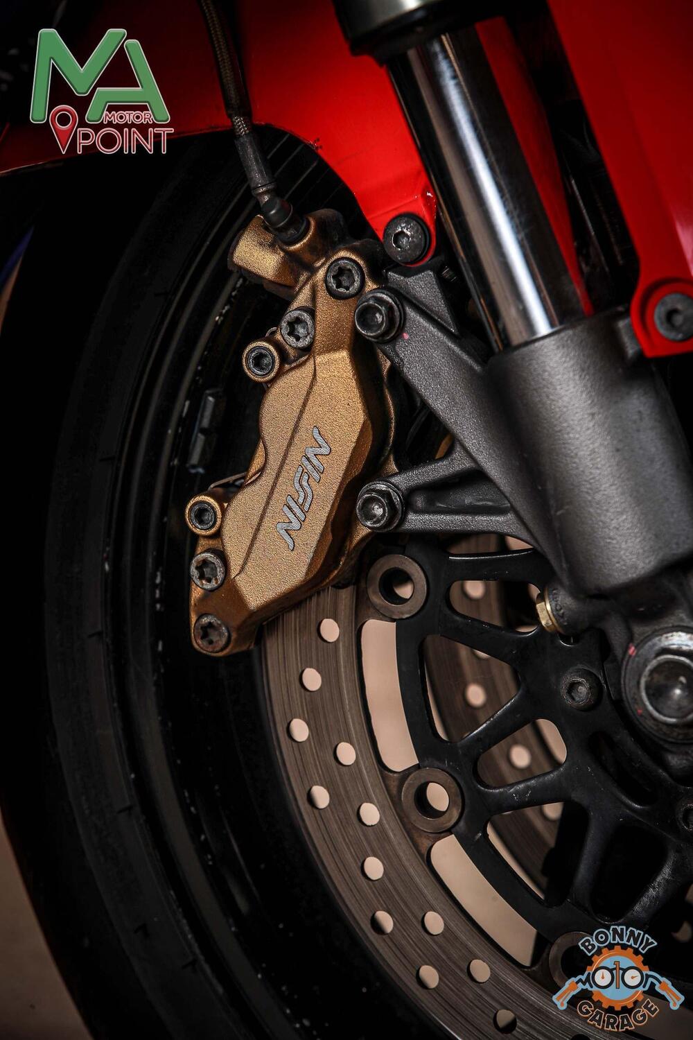 Honda CBR 900 RR Fireblade (2000 - 01) (7)