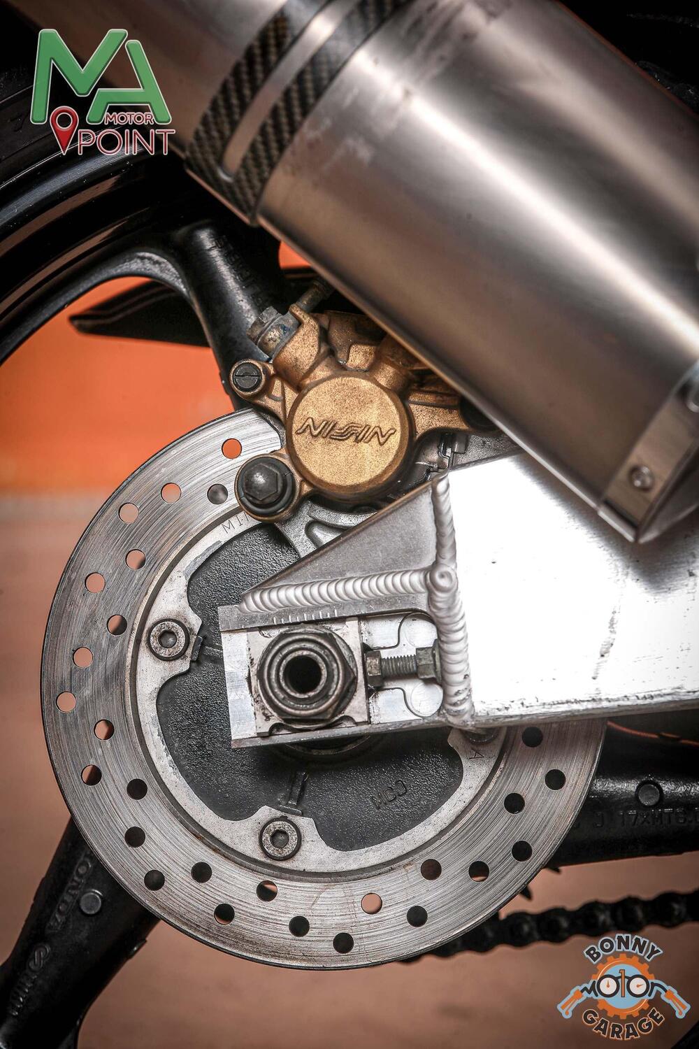 Honda CBR 900 RR Fireblade (2000 - 01) (8)