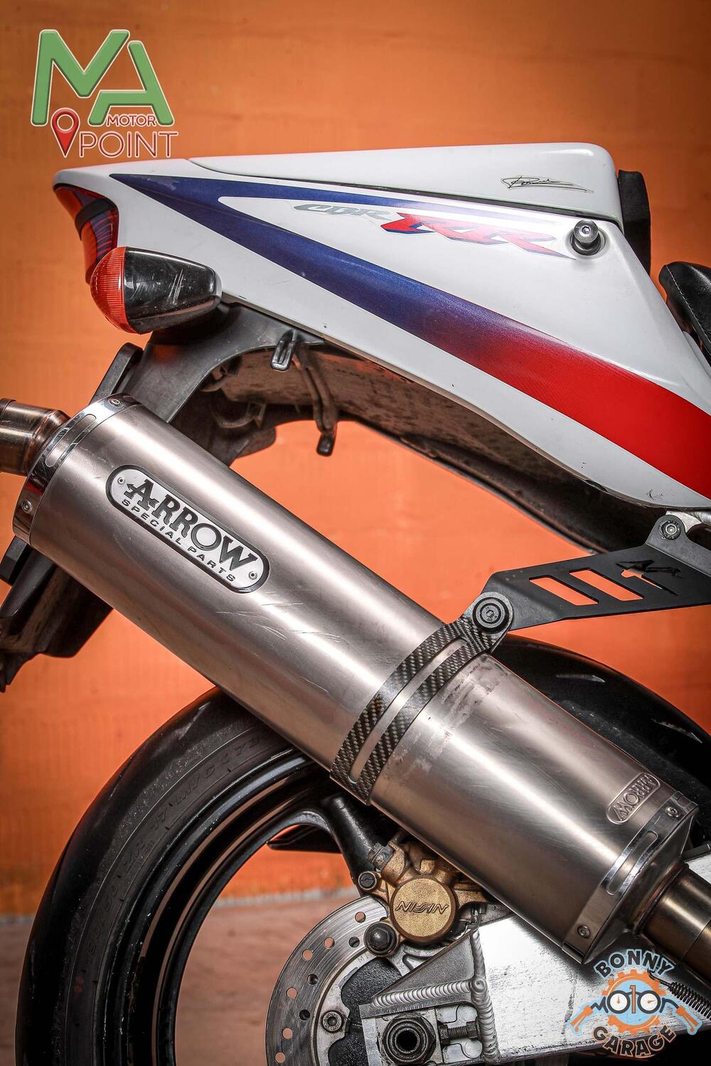 Honda CBR 900 RR Fireblade (2000 - 01) (9)