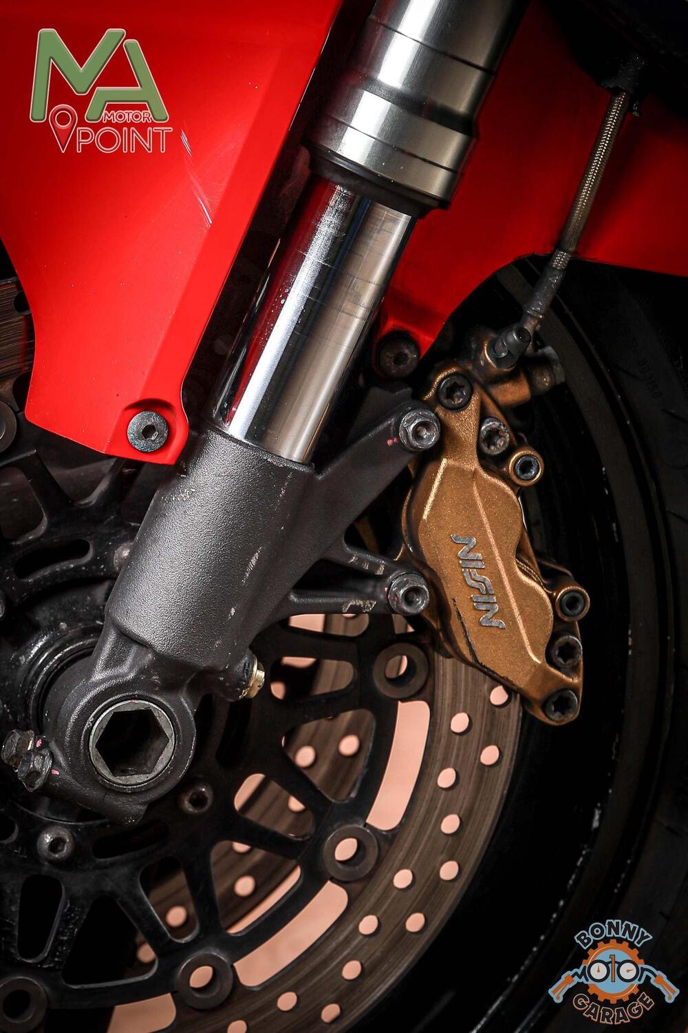 Honda CBR 900 RR Fireblade (2000 - 01) (16)