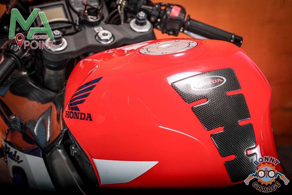 Honda CBR 900 RR Fireblade (2000 - 01) (20)