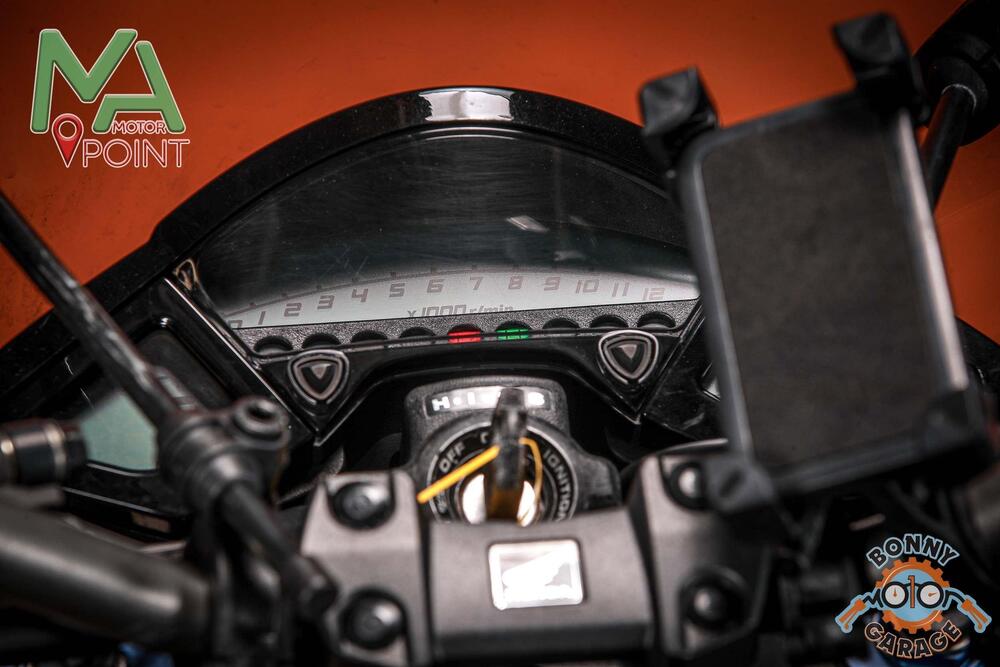 Honda CB 1000 R (2008 - 10) (17)