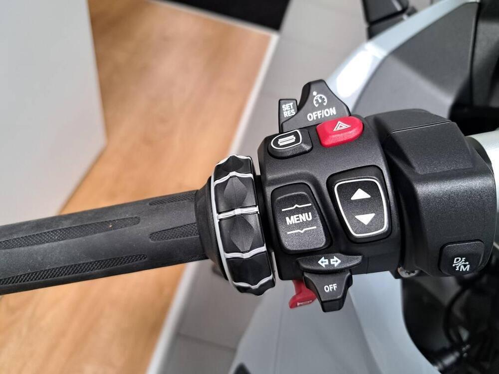 Bmw R 1300 RS (2026) (7)