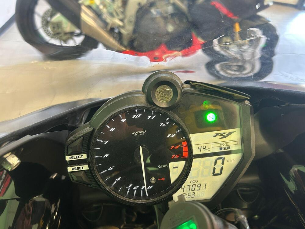 Yamaha YZF R1 (2012 - 14) (5)