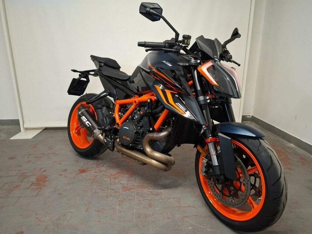 KTM 1290 Super Duke R (2022 - 23) (3)