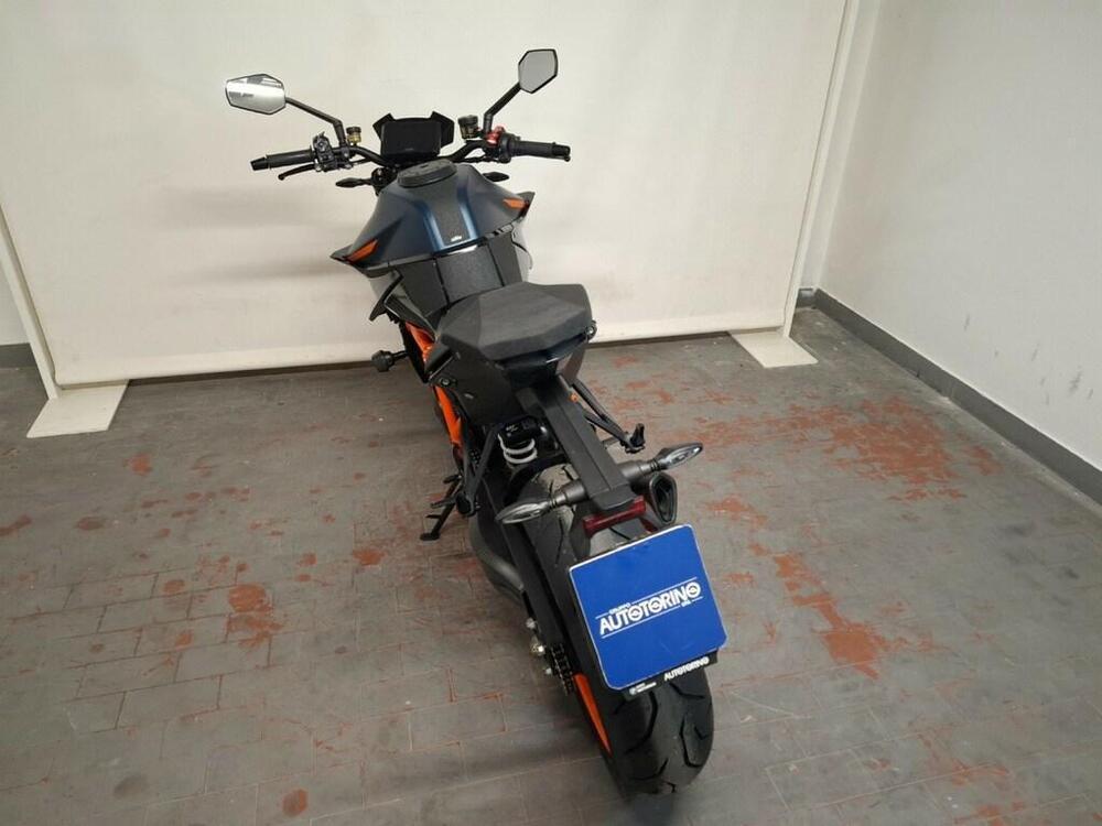 KTM 1290 Super Duke R (2022 - 23) (6)