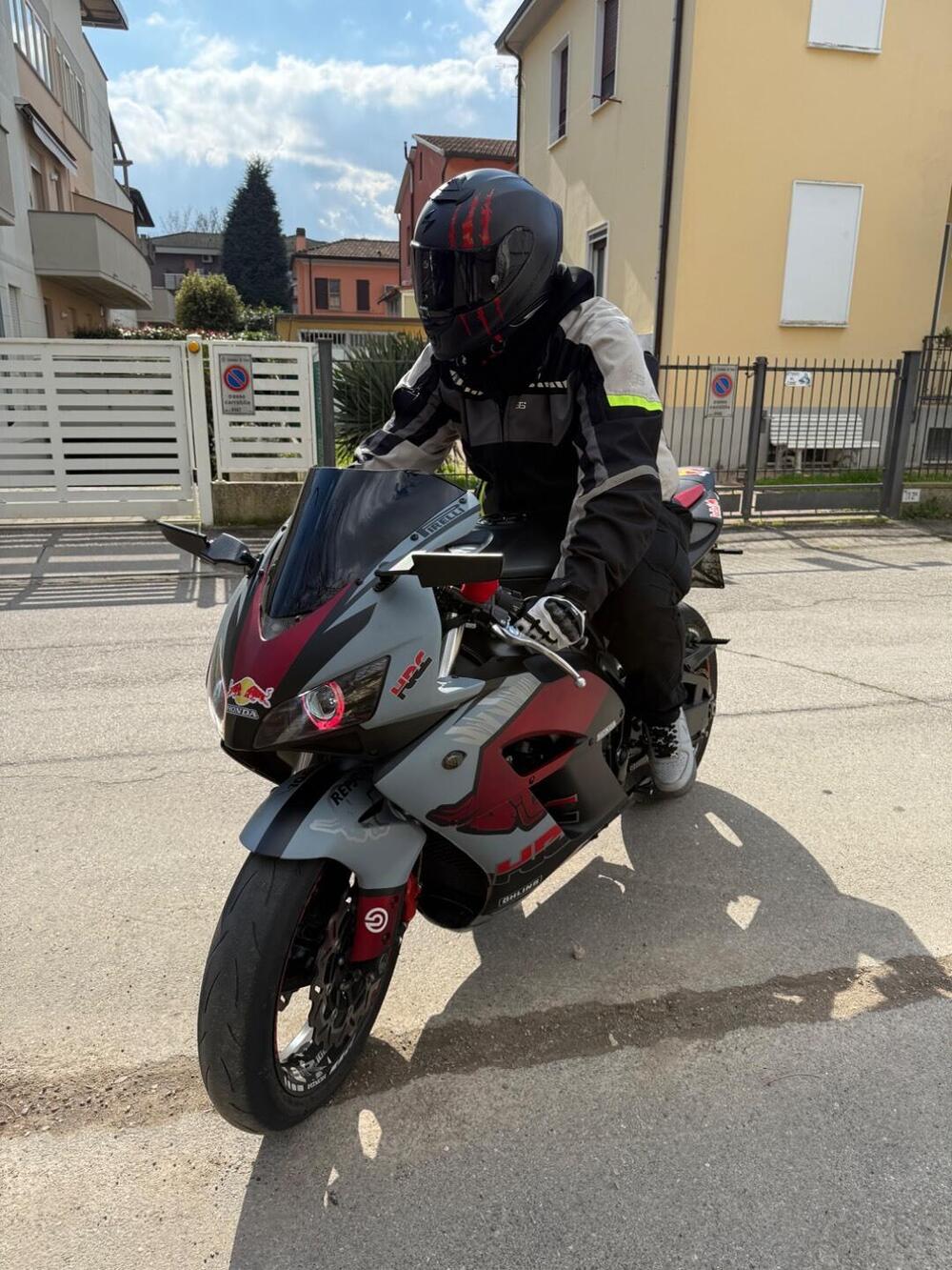 Honda CBR 1000 RR Fireblade (2004 - 05) (3)