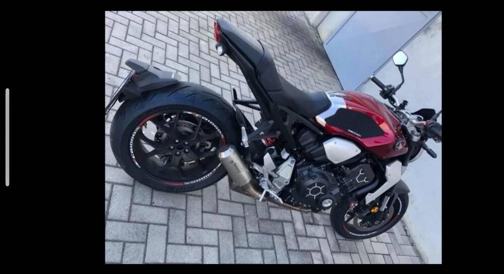 Honda CB 1000 R + Neo Sport Cafè (2019 - 20) (3)