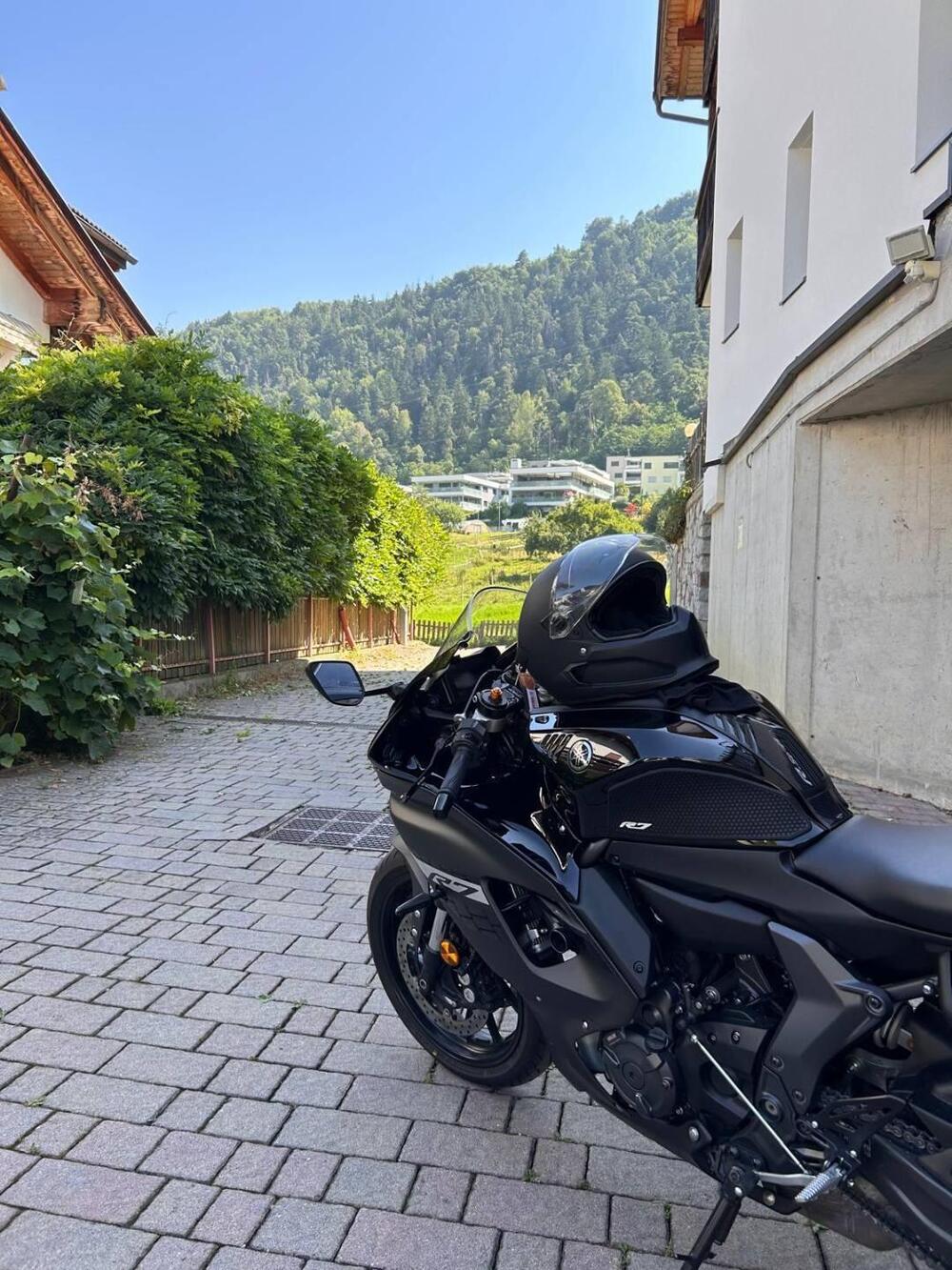 Yamaha YZF R7 (2021 - 25) (2)