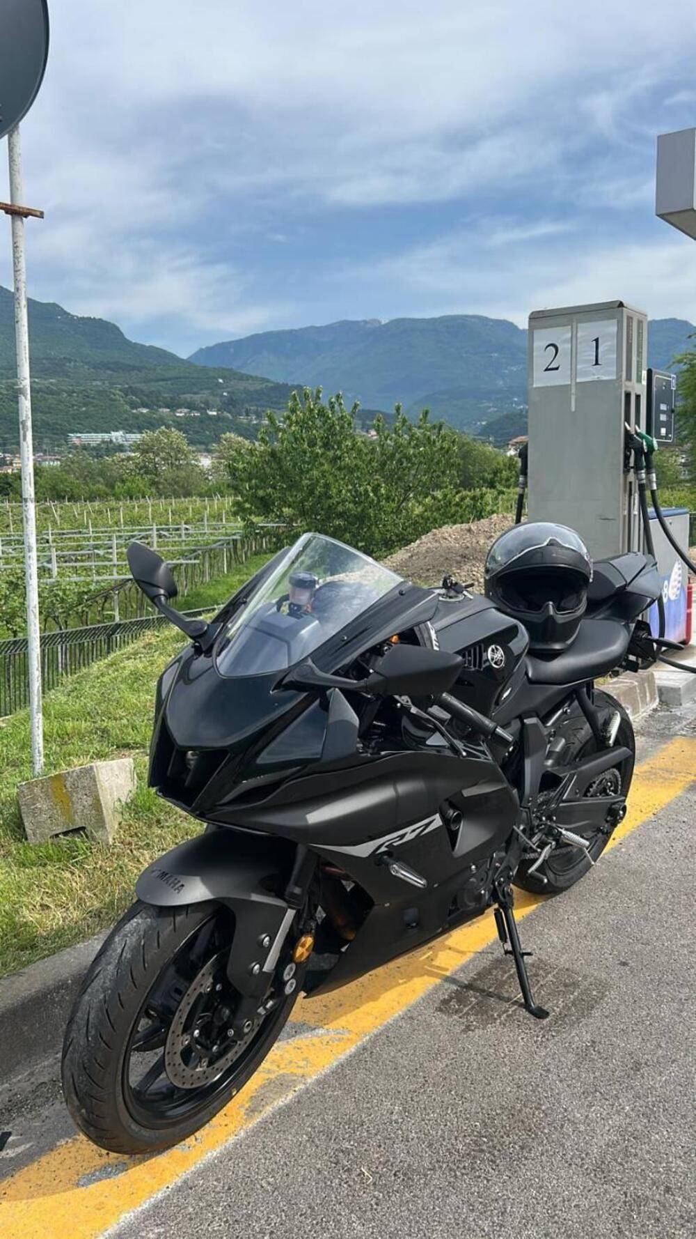 Yamaha YZF R7 (2021 - 25) (5)