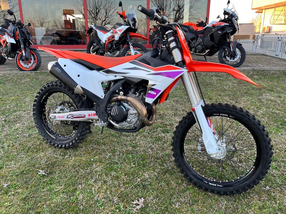 KTM 450 SX-F (2024) (2)