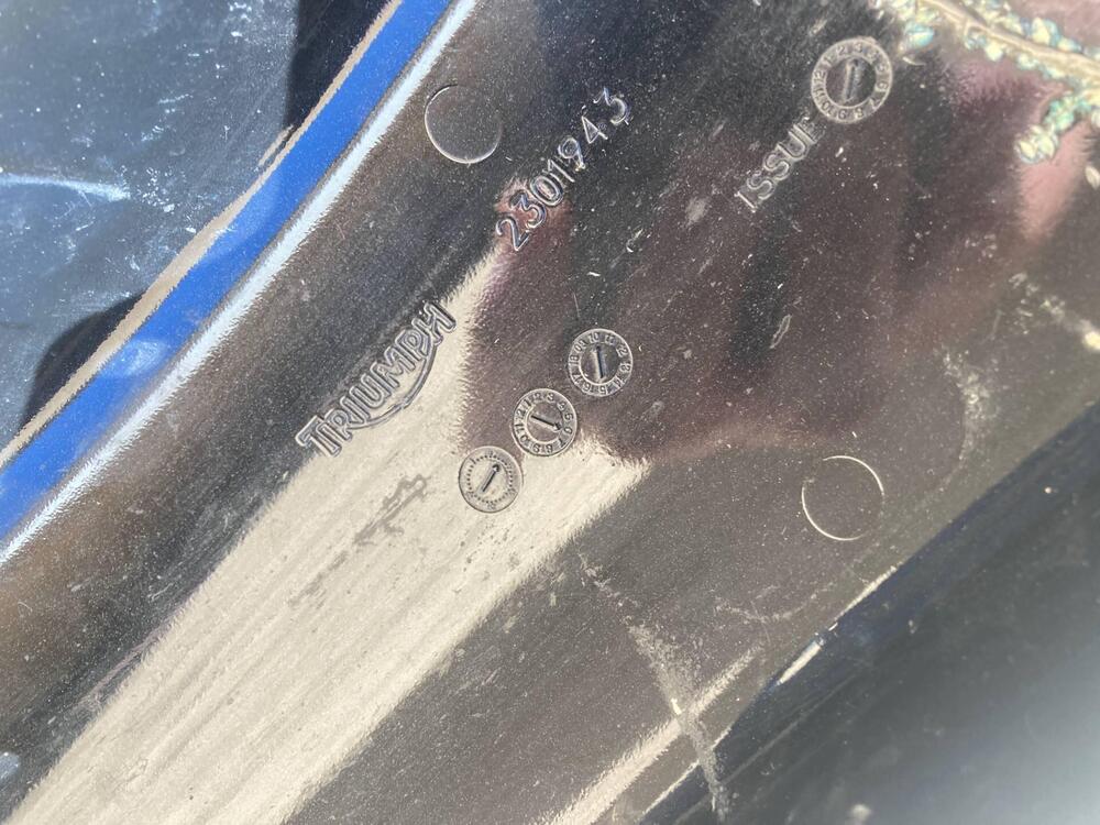 Parafango originale Triumph per Speedmaster (5)