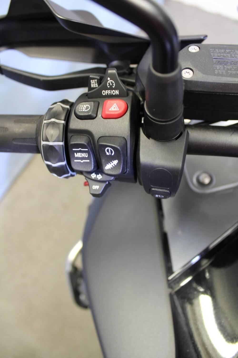 Bmw R 1250 GS (2021 - 24) (9)