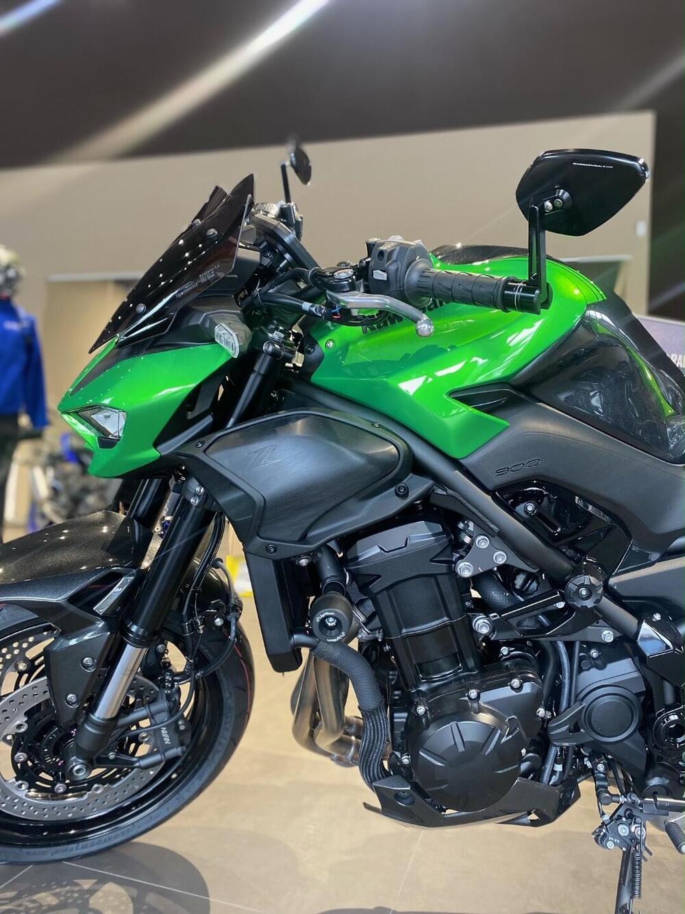 Kawasaki Z 900 (2025 - 26) (3)