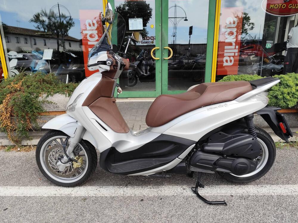 Piaggio Beverly 300 i.e. ABS-ASR (2016 - 20)