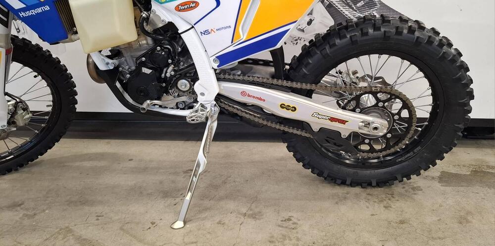 Husqvarna FE 250 Heritage (2025) (5)