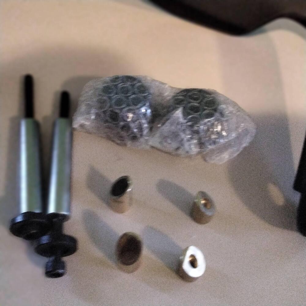 Kit paramani e specchi retrovisori nuovi Ducati (4)