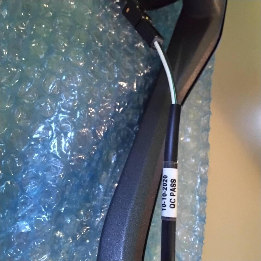 Kit paramani e specchi retrovisori nuovi Ducati (8)