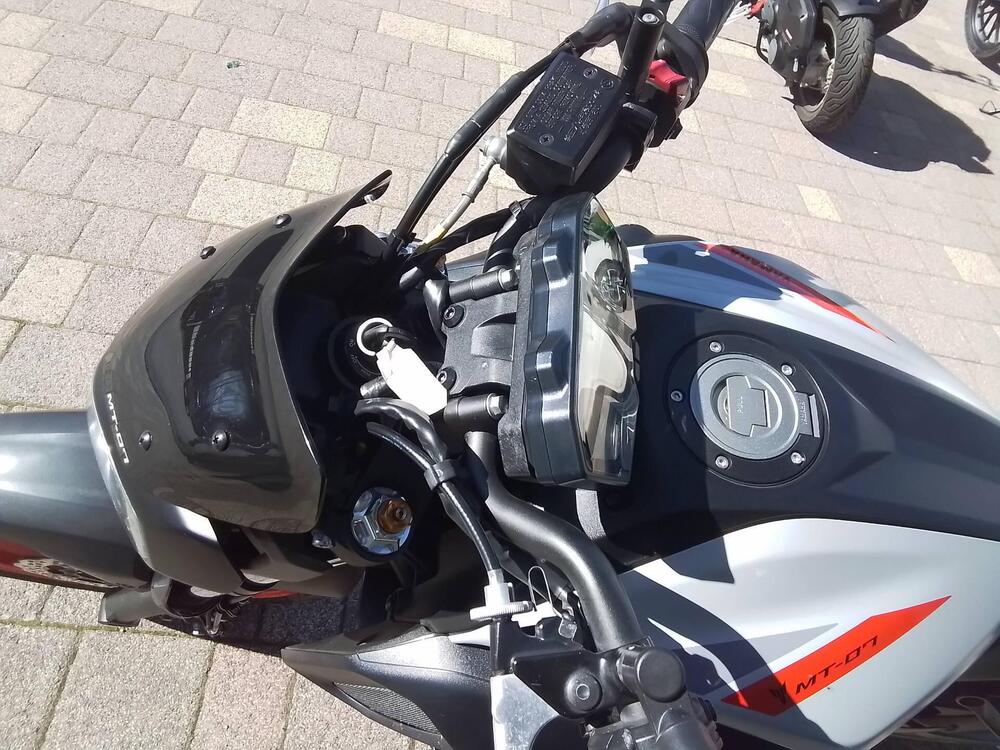 Yamaha MT-07 (2018 - 20) (12)