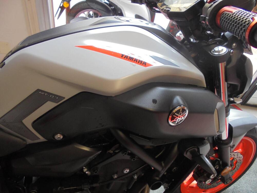 Yamaha MT-07 (2018 - 20) (3)