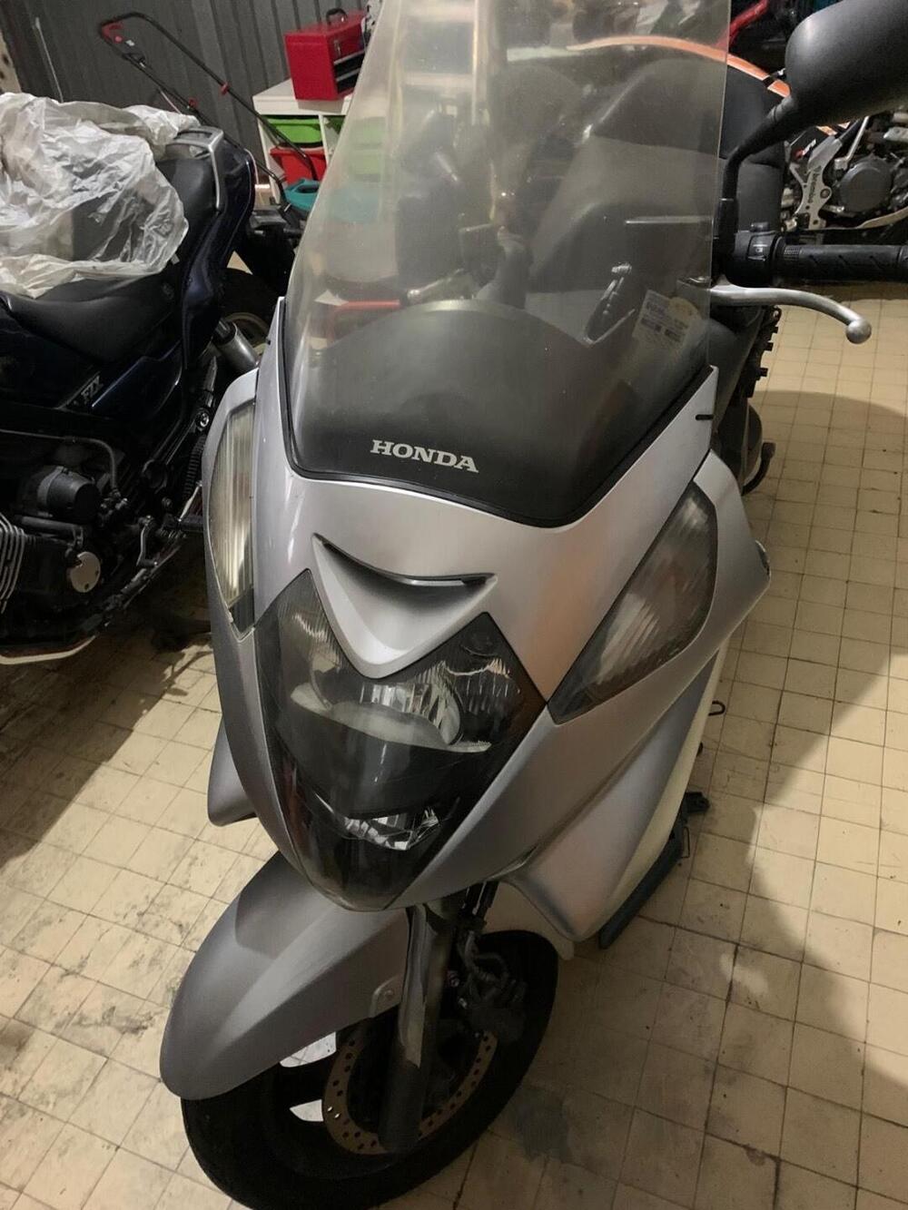 Honda Silver Wing 600 (2001 - 05)