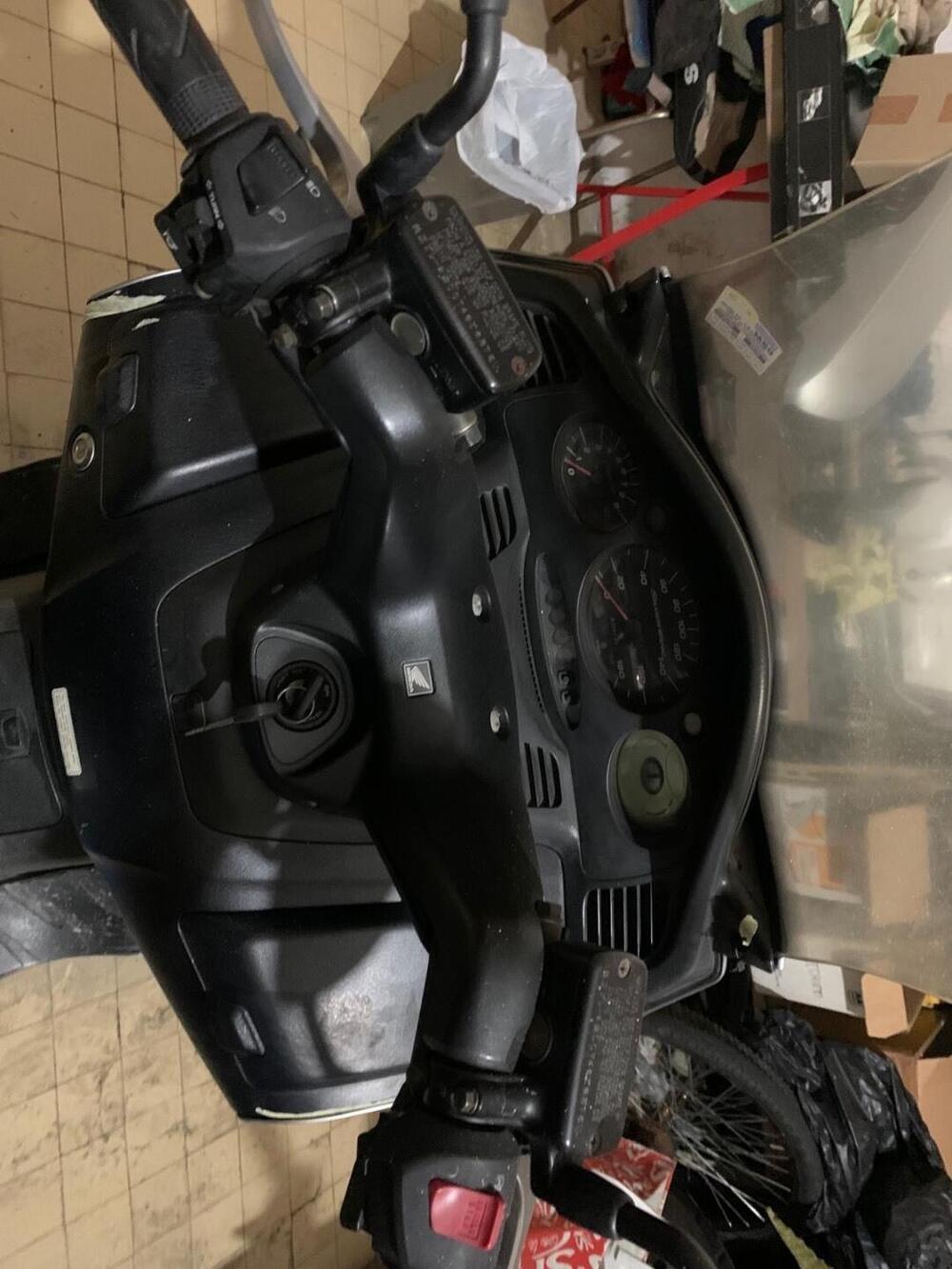 Honda Silver Wing 600 (2001 - 05) (2)