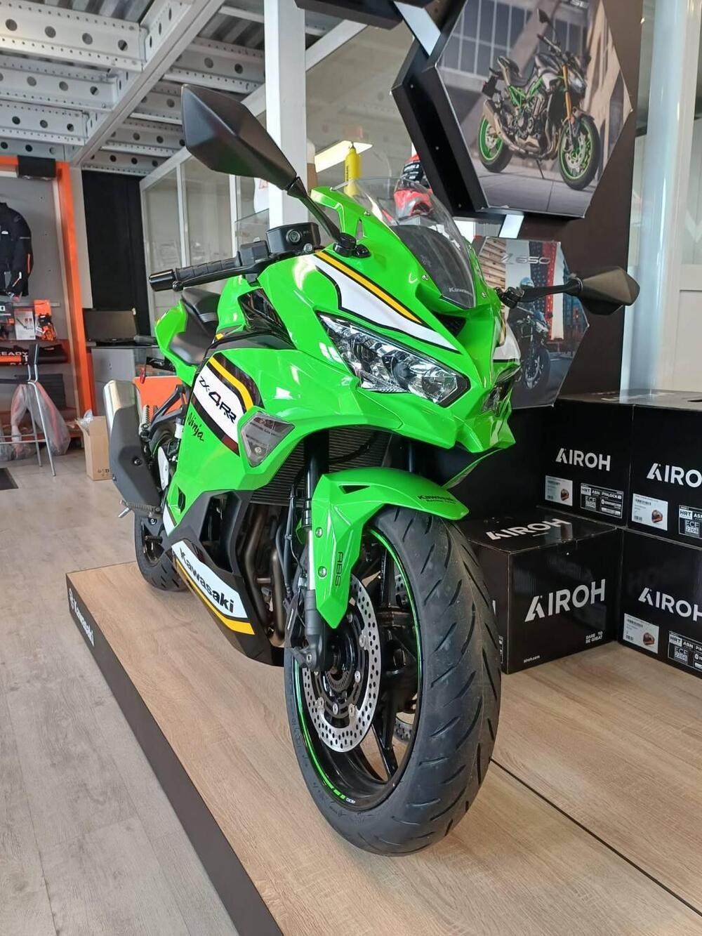 Kawasaki Ninja ZX-4RR (2024 - 26) (2)