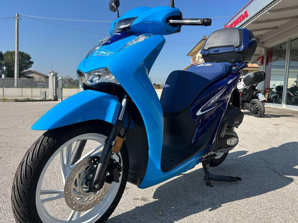 Honda SH 125i (2024 - 25) (3)