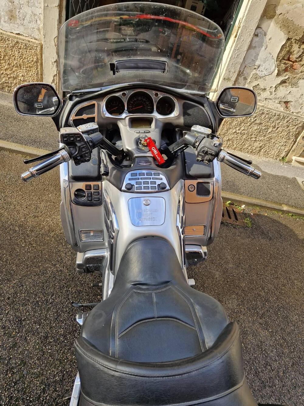 Honda GL 1800 Gold Wing (2000 - 05) (7)