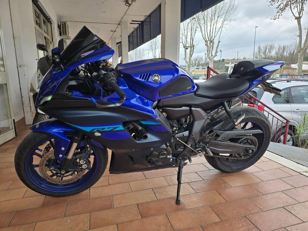 Yamaha YZF R7 (2021 - 25) (2)