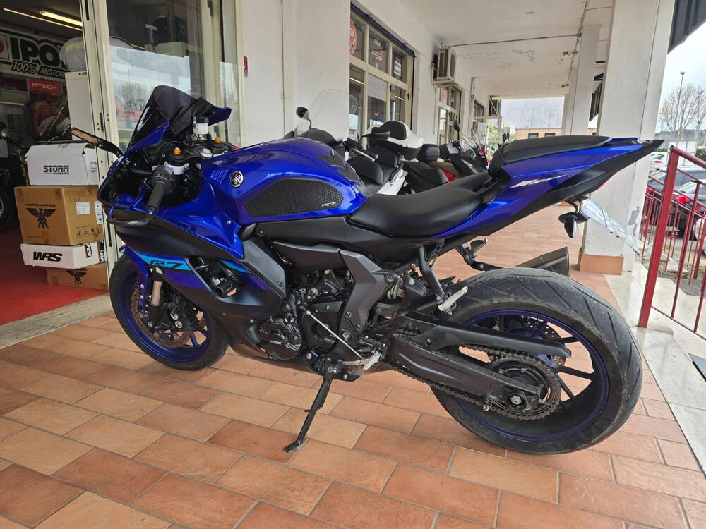 Yamaha YZF R7 (2021 - 25) (6)