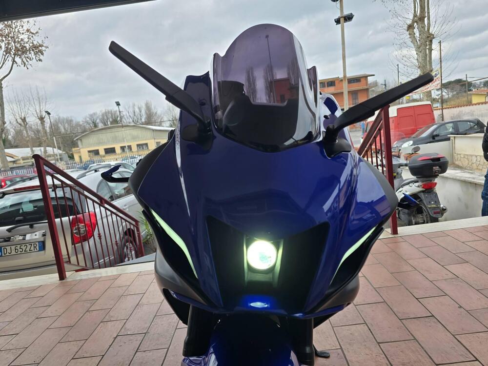 Yamaha YZF R7 (2021 - 25) (8)