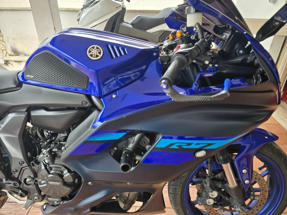 Yamaha YZF R7 (2021 - 25) (7)