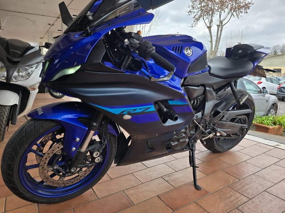 Yamaha YZF R7 (2021 - 25) (4)