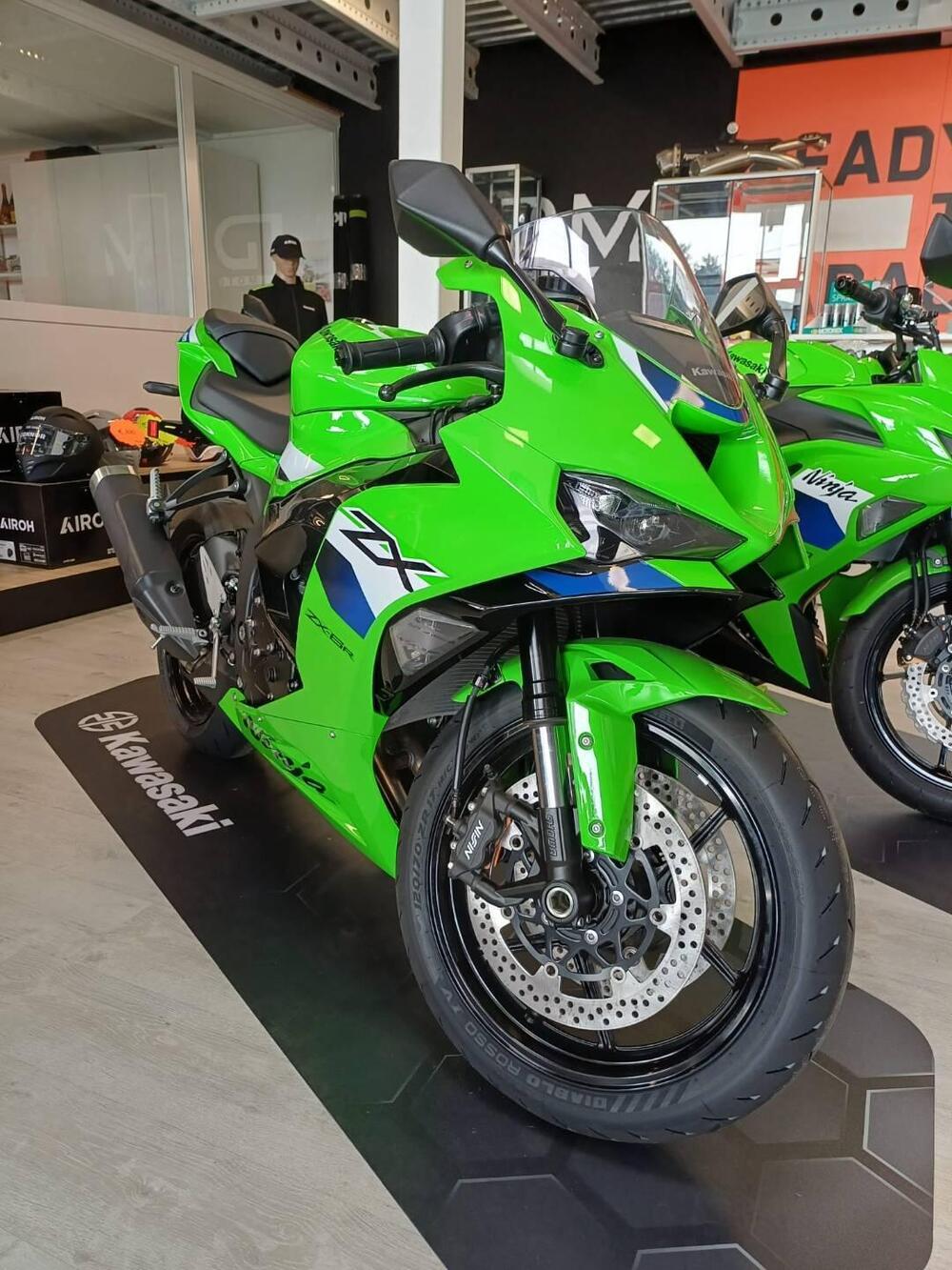 Kawasaki Ninja 636 ZX-6R (2024 - 26) (3)
